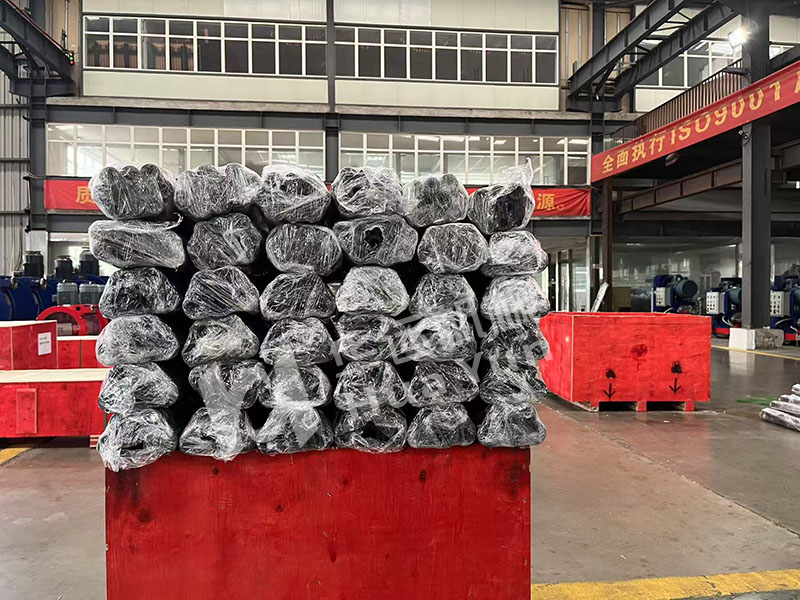 華運(yùn)機(jī)械一批軟管泵定制軟管生產(chǎn)完畢，彰顯專業(yè)制造實(shí)力